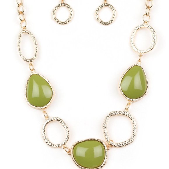 Haute Heirloom - Green Necklace - Picture 2 of 2